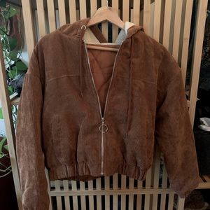 Cropped brown jacket